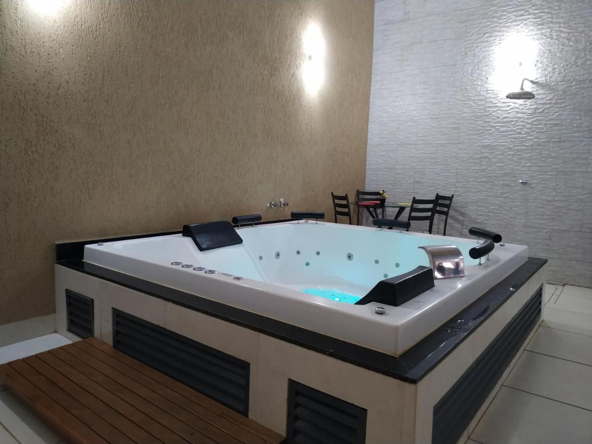 Casa Com 2 Quartos E Banheira De Hidromassagem Trindade  Exterior photo